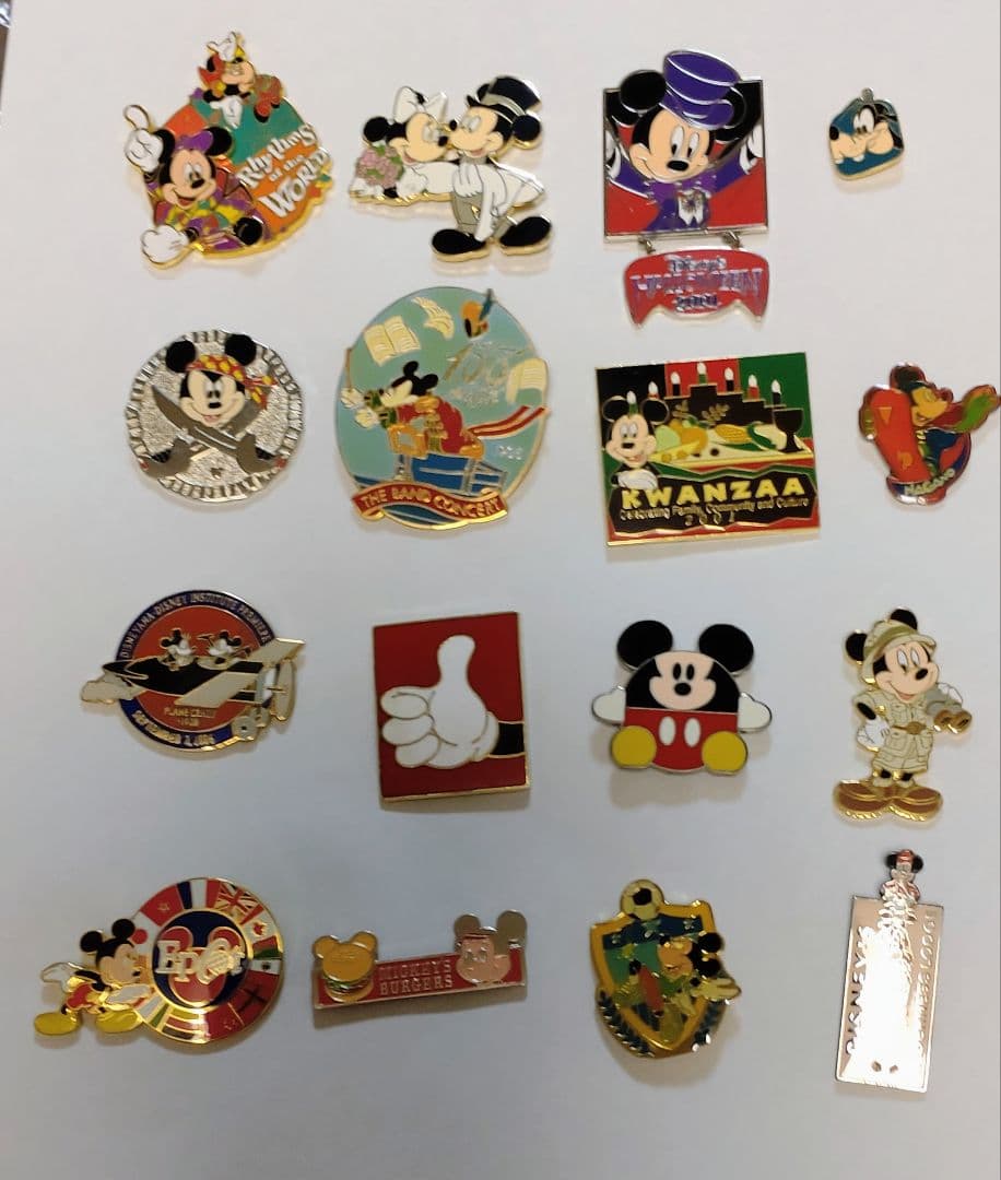 ディズニーピンバッチセット