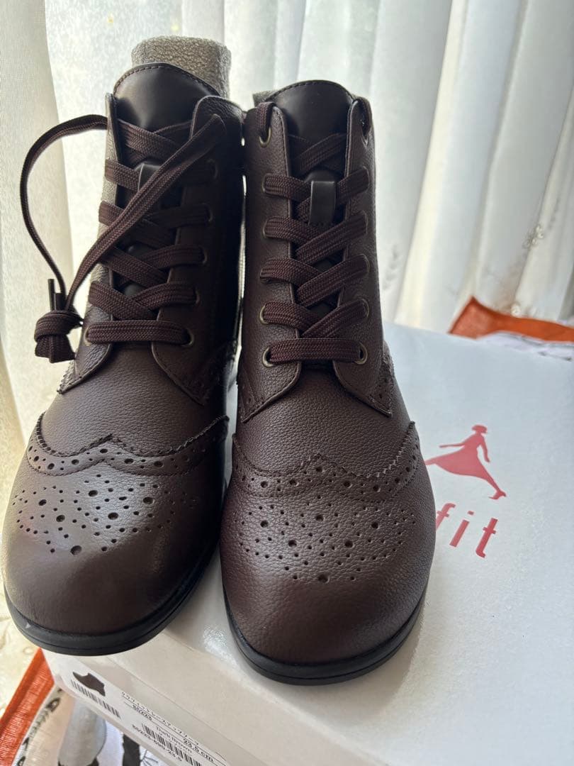fit fit フィットフィット クラフィット レースアップブーツ ２３.５cm