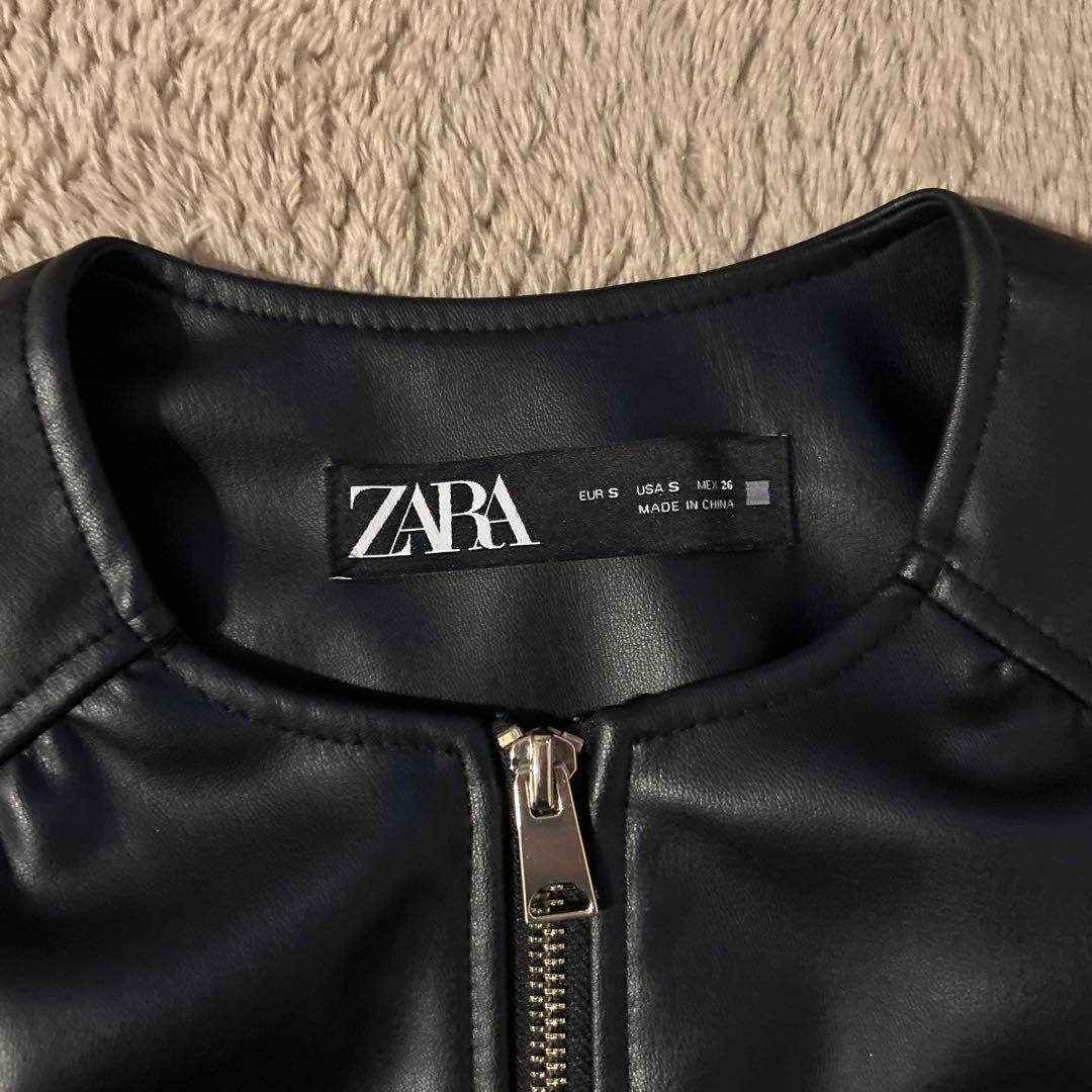 ノーカラーレザージャケット ZARA ブラックアウター - メルカリ
