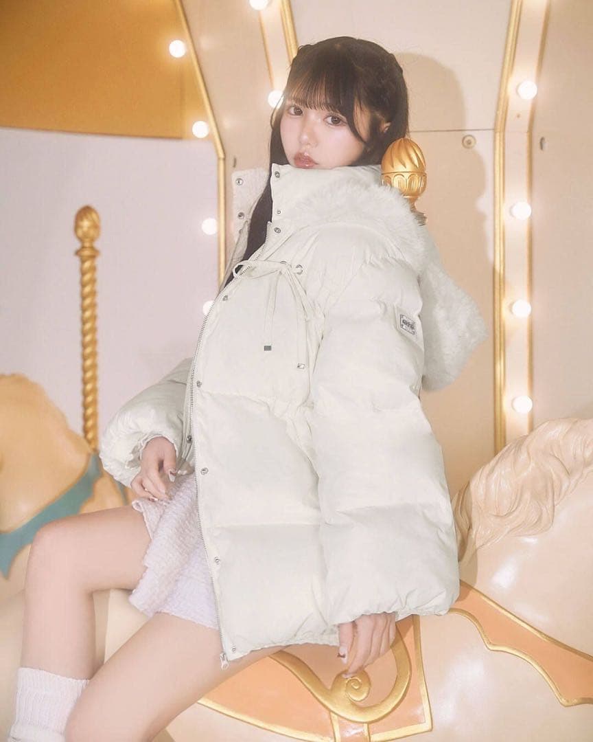 新品タグ付 ミシェルマカロン ファーフードリボンダウンコート