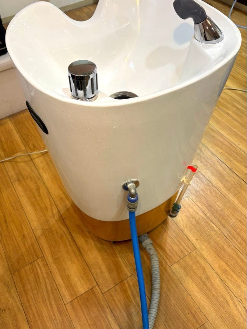 美品✨移動式シャンプー台PERRO ペロ 移動式シャンプーユニットPERRO(ペロ）にヘッドスパ バージョンが登場