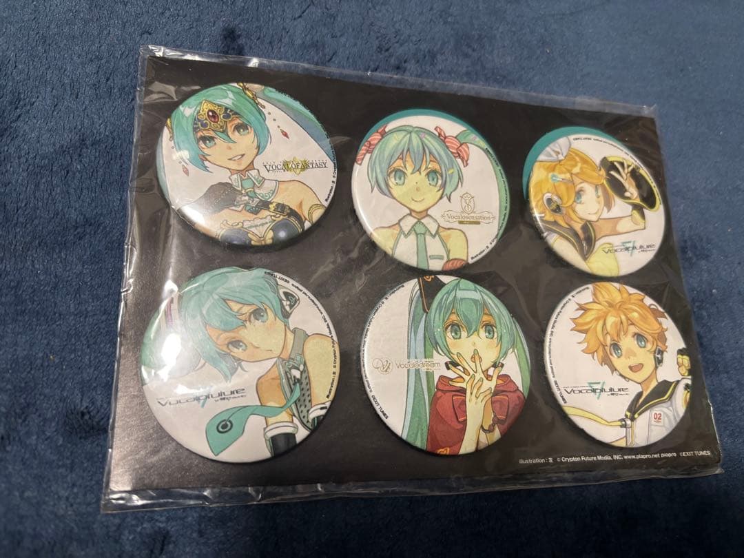 激レア☆【初音ミク】EXIT TUNES 缶バッジ Vocalofuture EXIT TUNES PRESENTS Vocalolegend feat.初音ミク ジャケットイラスト