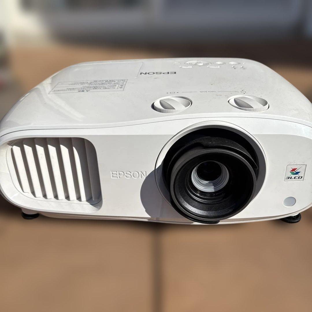 EPSON EH-TW7000 プロジェクター本体