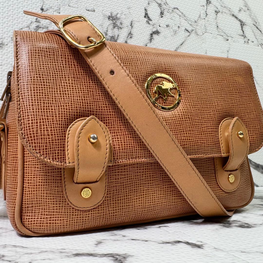 ハンティングワールド　メッセンジャーバッグ　斜め掛け　サファリ　ゴールド金具