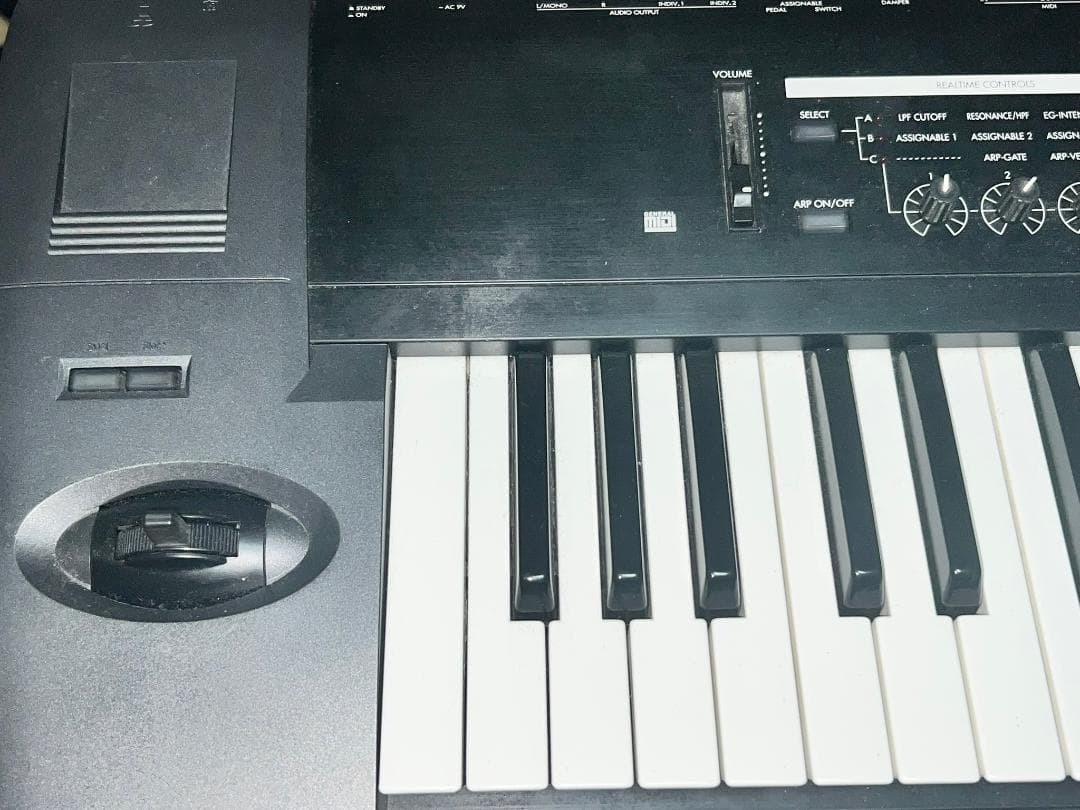 KORG TR76 シンセサイザー/キーボード/基本動作確認済み 76鍵モデル