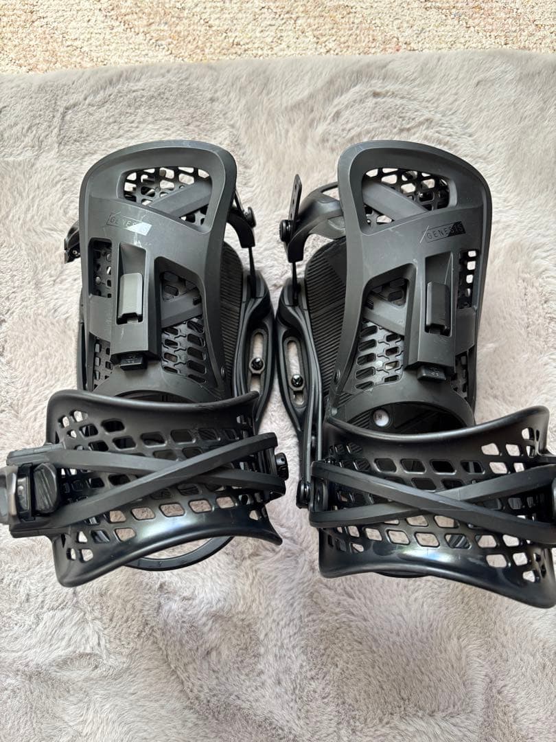 Burton GENESIS Mサイズ　EST