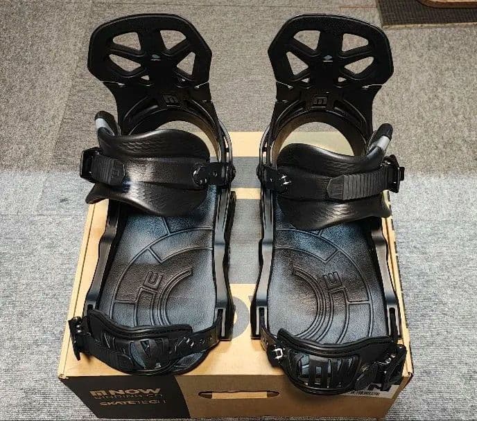 NOW ビンディング　スノーボード　BRIGADE Mサイズ