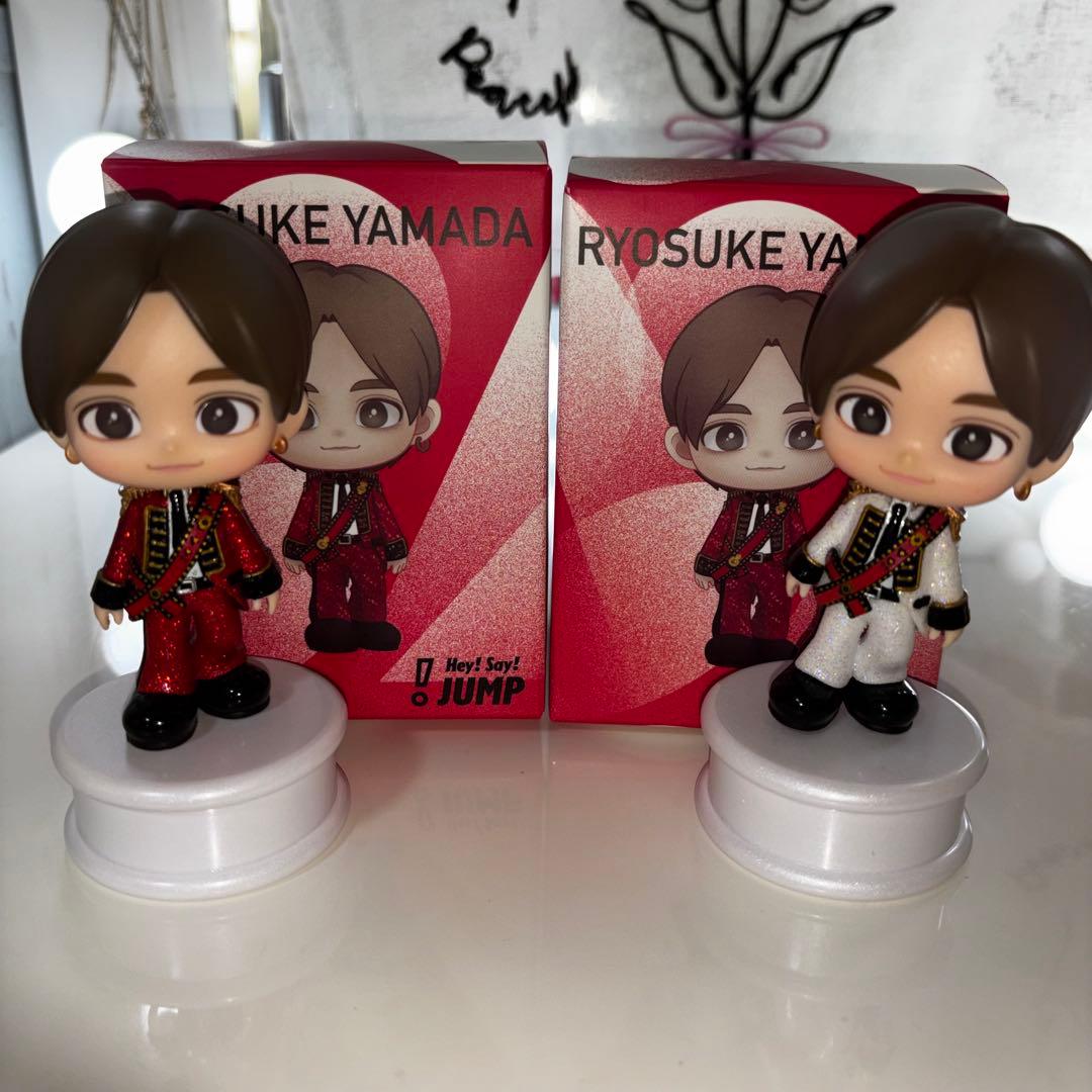 山田涼介 フィギュア 2体セット