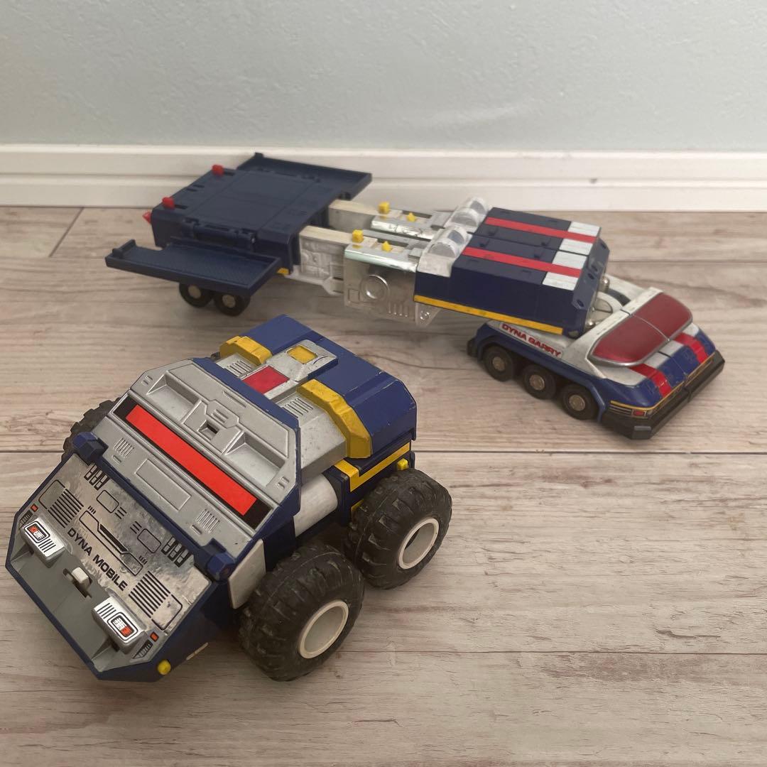 DX超合金ダイナマン ダイナモービル　ダイナキャリー DX超合金 DYNA IN BOX ダイナロボ (Dyna Robo) レビュー | RoboToyDays