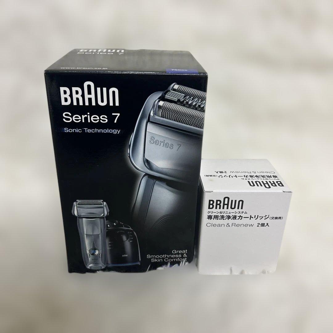 【未使用】Braun シリーズ7 メンズシェーバー　洗浄液カートリッジ付き
