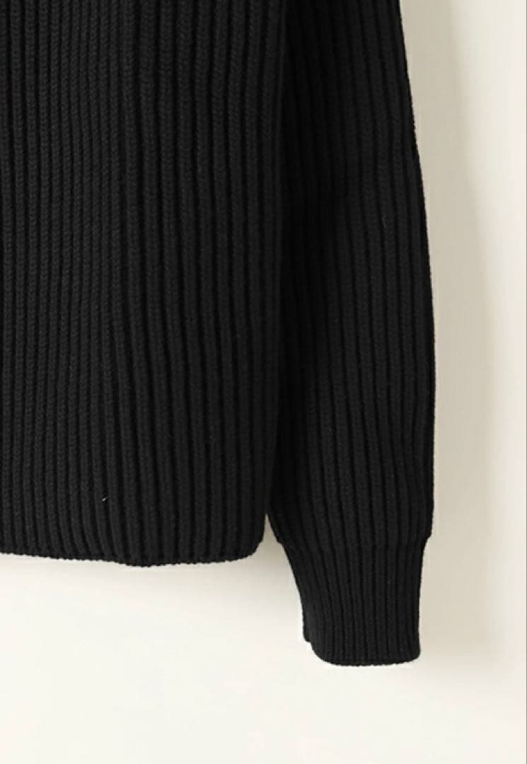 ネックタグ取れてます。SAINT LAURENT ブラックリブ編みセーター