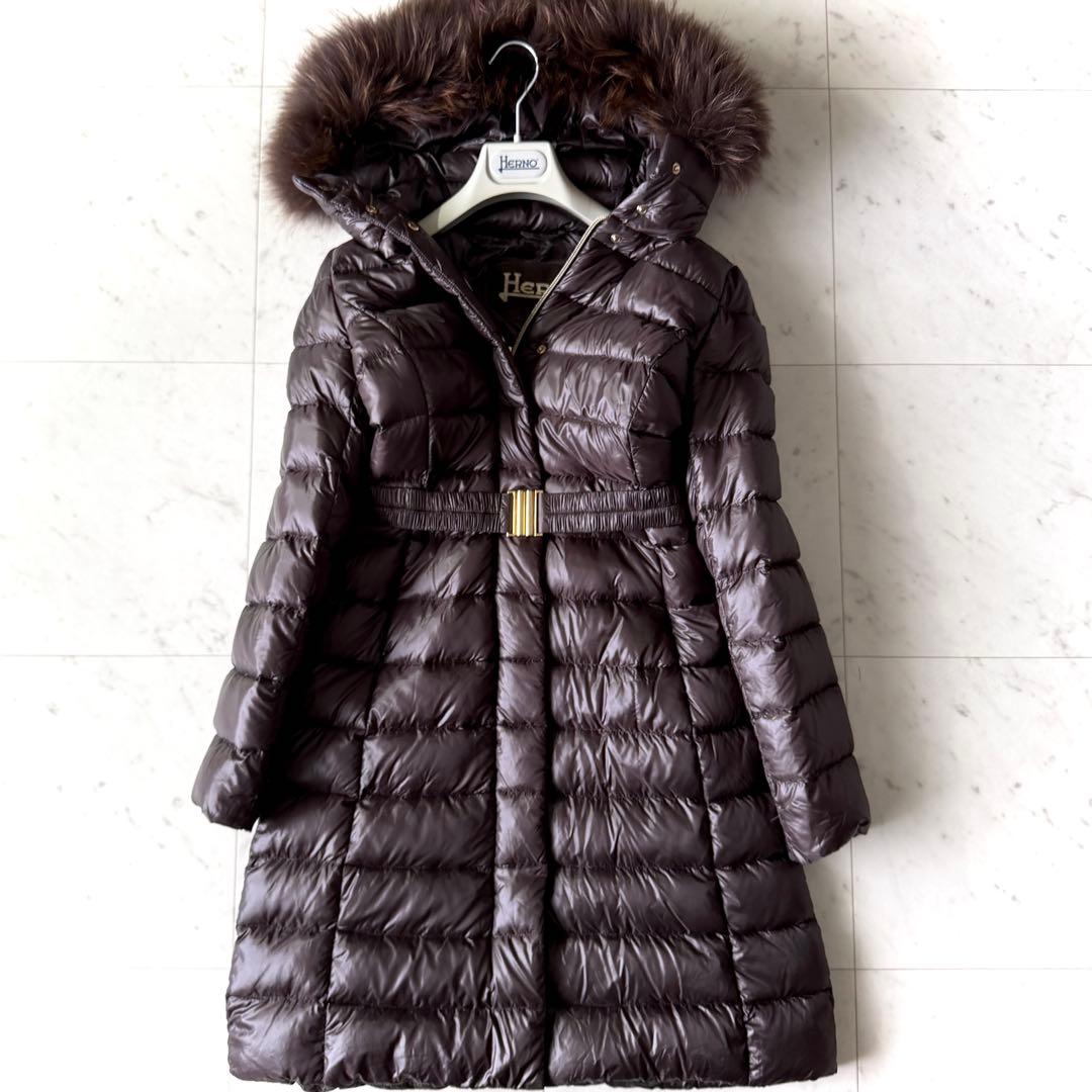 人気 ヘルノ HERNO フードファー＆ベルト付き ロングダウンコート ブラウン HERNO（ヘルノ） ダウン レディース ダウンコート ファー付き ロング丈
