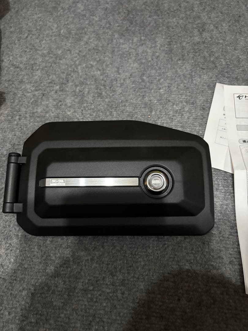 ランクルベース　尿素リッド ランクルBASE オリジナル尿素リッド のパーツレビュー