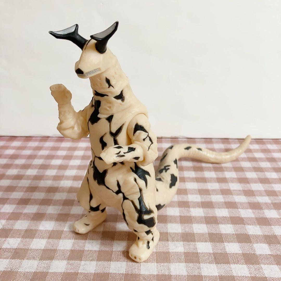 バンダイ エレキング ウルトラ怪獣シリーズ 平成版 ソフビ