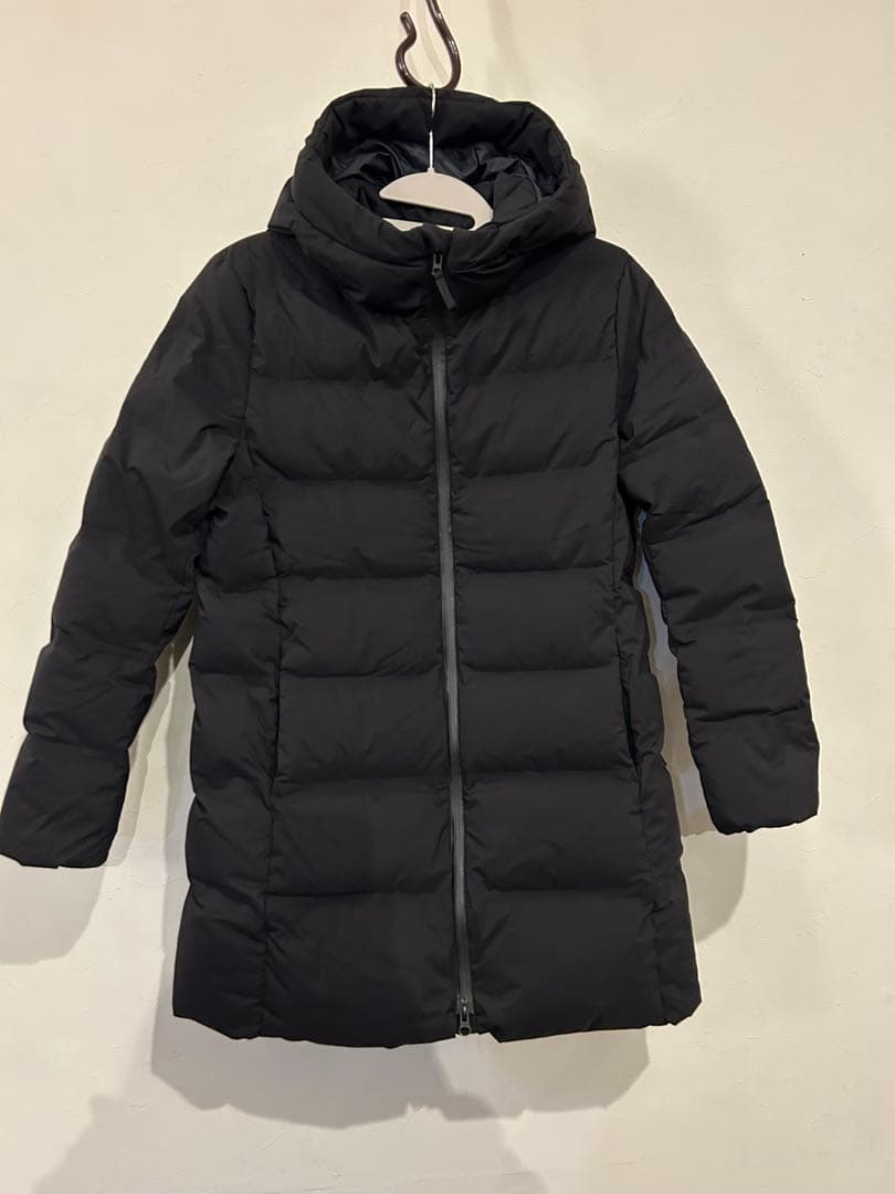 美品ＬサイズUNIQLO シームレスダウンショートコート黒レディース着丈81cm