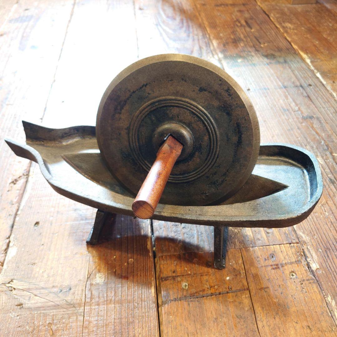 ️薬研 やげん ヤゲン 昭和レトロ 古民具 蔵出し品 当時品 鋳鉄 鉄製 ②