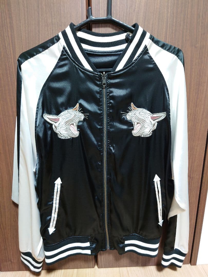 LiSA　リバーシブル　スカジャン