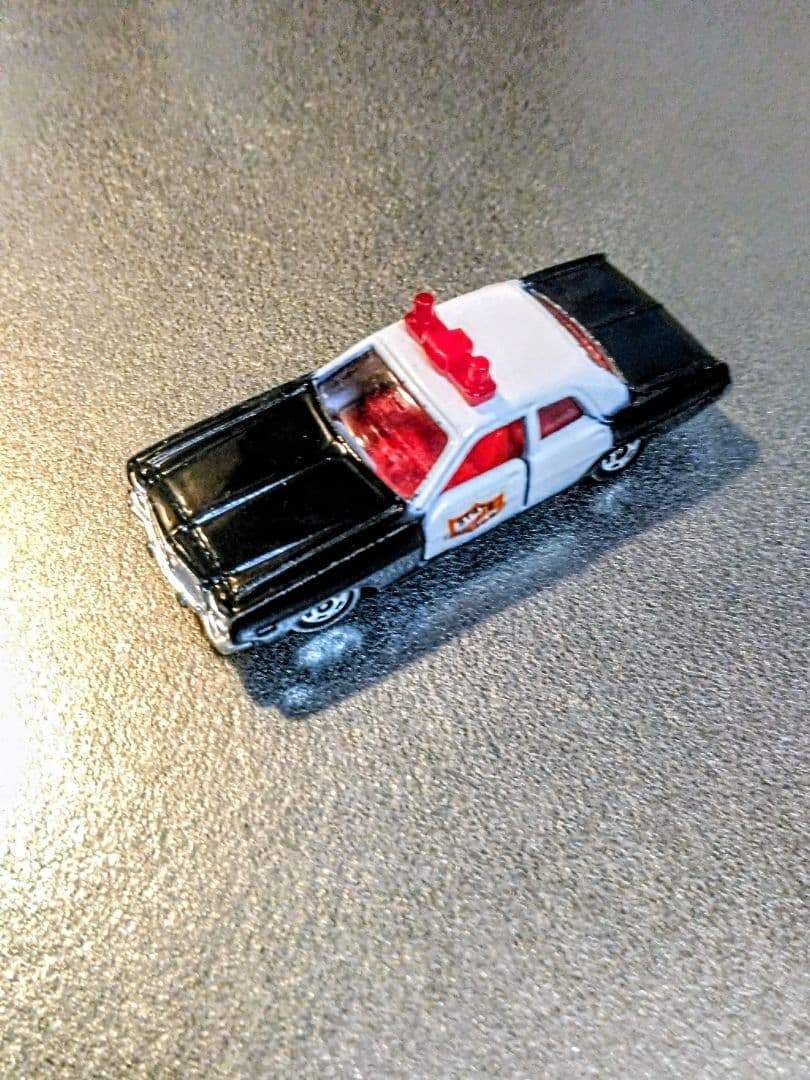 トミカ　ダッジコロネット　アメリカンポリスカー　箱無し