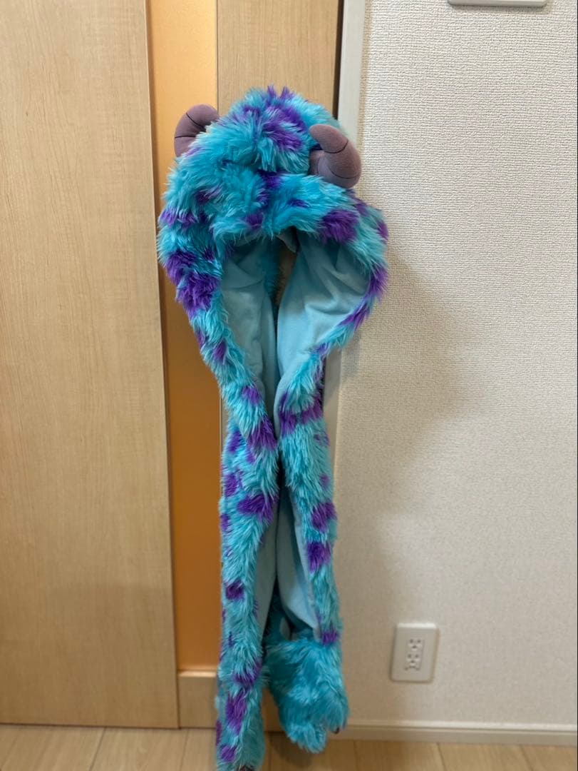 モンスターズインク サリー ファンキャップマフラー