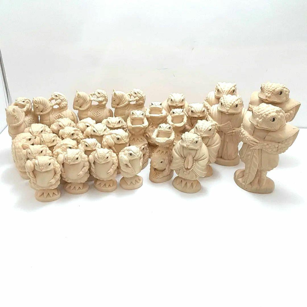 Y1238 極上 細密彫刻 カエル チェス駒 32体 総重量2087g