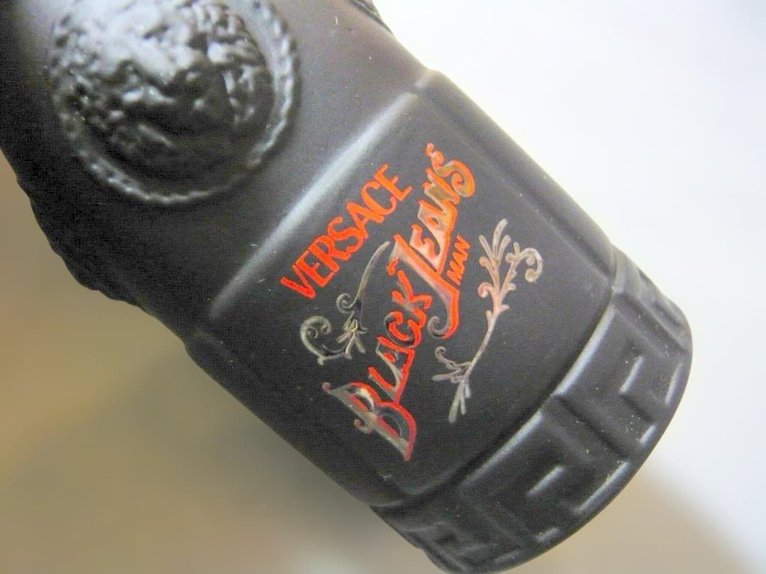 新品 VERSACE Black Jeans 75ml 香水 ベルサーチ