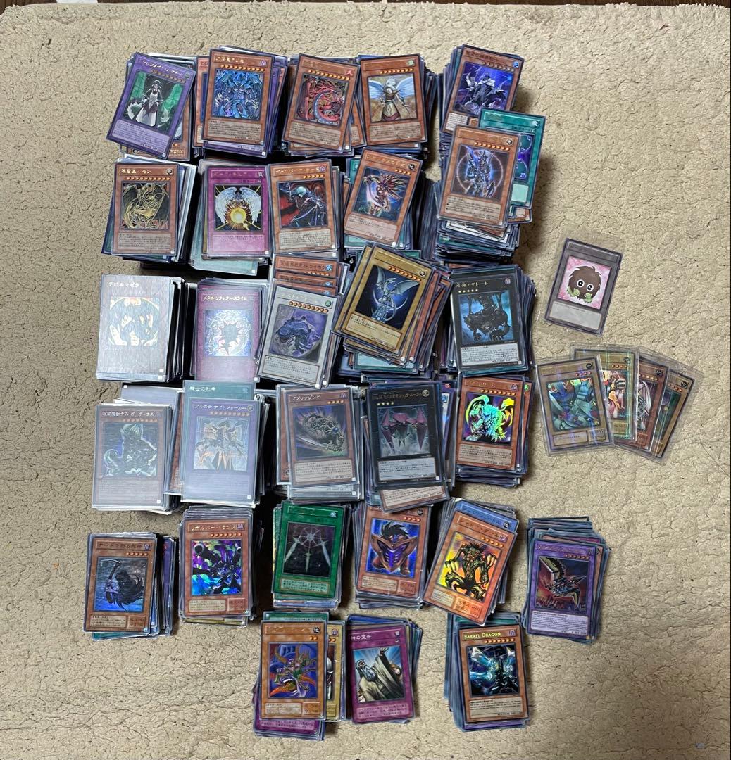 遊戯王　スーパーレア以上　まとめ売り　4000枚程度　初期　2期あり 遊戯王 初期 2期 スーパーレア ウルトラレア 9枚セット｜Yahoo!フリマ