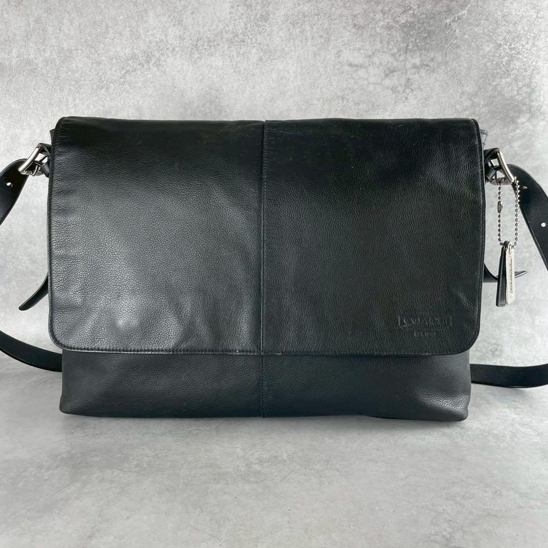 極美品 コーチ 大容量 A4 メッセンジャーバッグ トンプソン オール