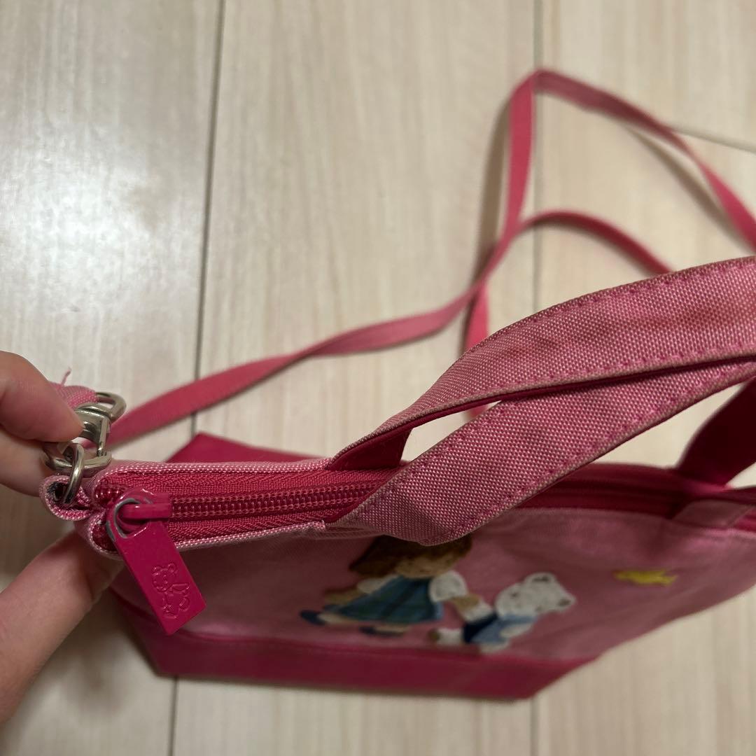 女の子とクマ刺繍のショルダーバッグ ファミリア vip限定 - メルカリ