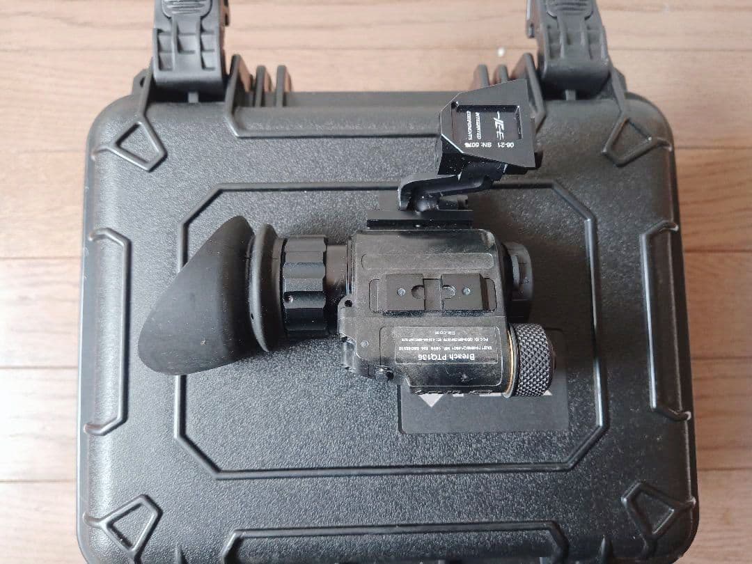 FLIR BREACH PTQ136 ペリカンケース付属 FLIR Breach PTQ136 - Tactical Night Vision Company