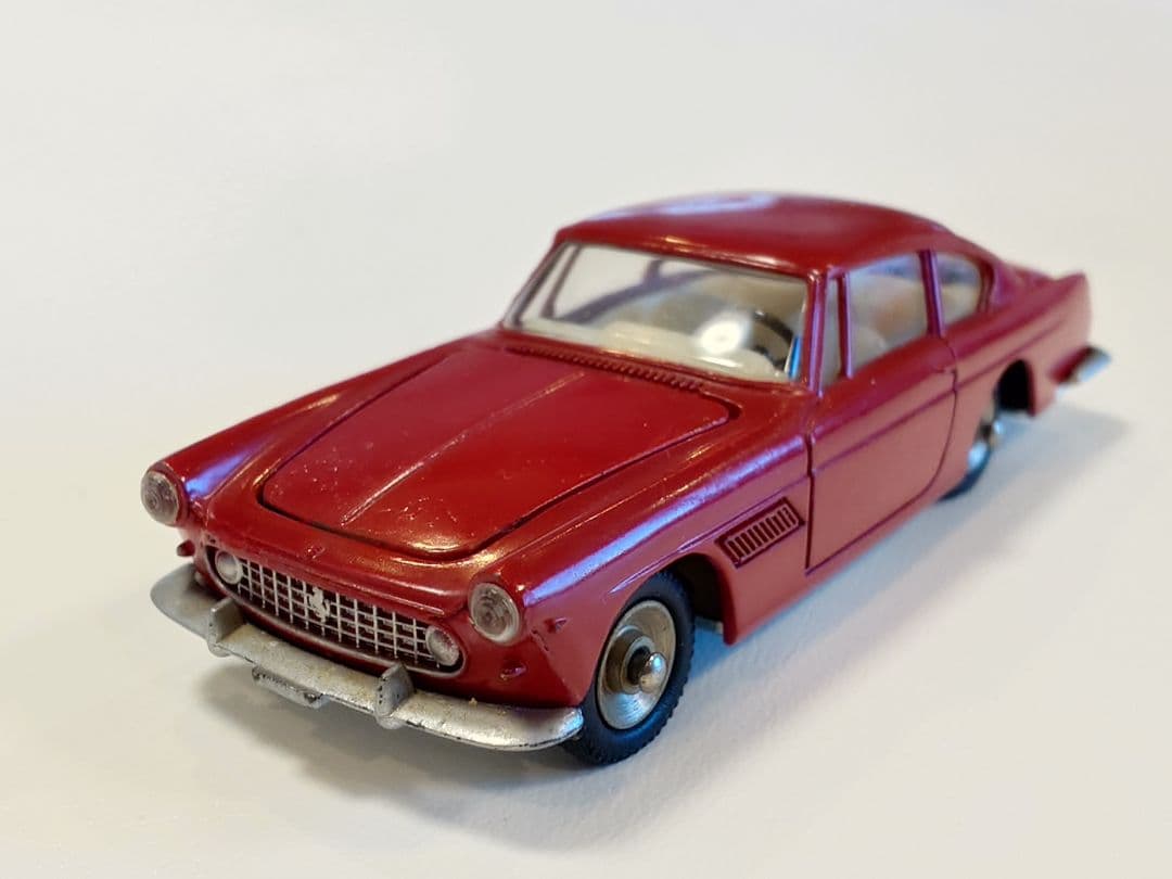 ミニカー DINKY No.515 FERRARI 250 GT