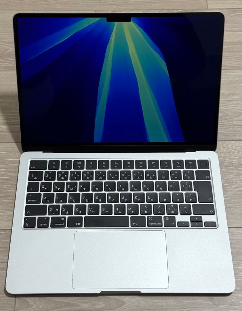 M2 MacBook Air（2022年モデル）シルバー Silver M2 MacBook Air (Base Model) UNBOXING + FIRST IMPRESSIONS