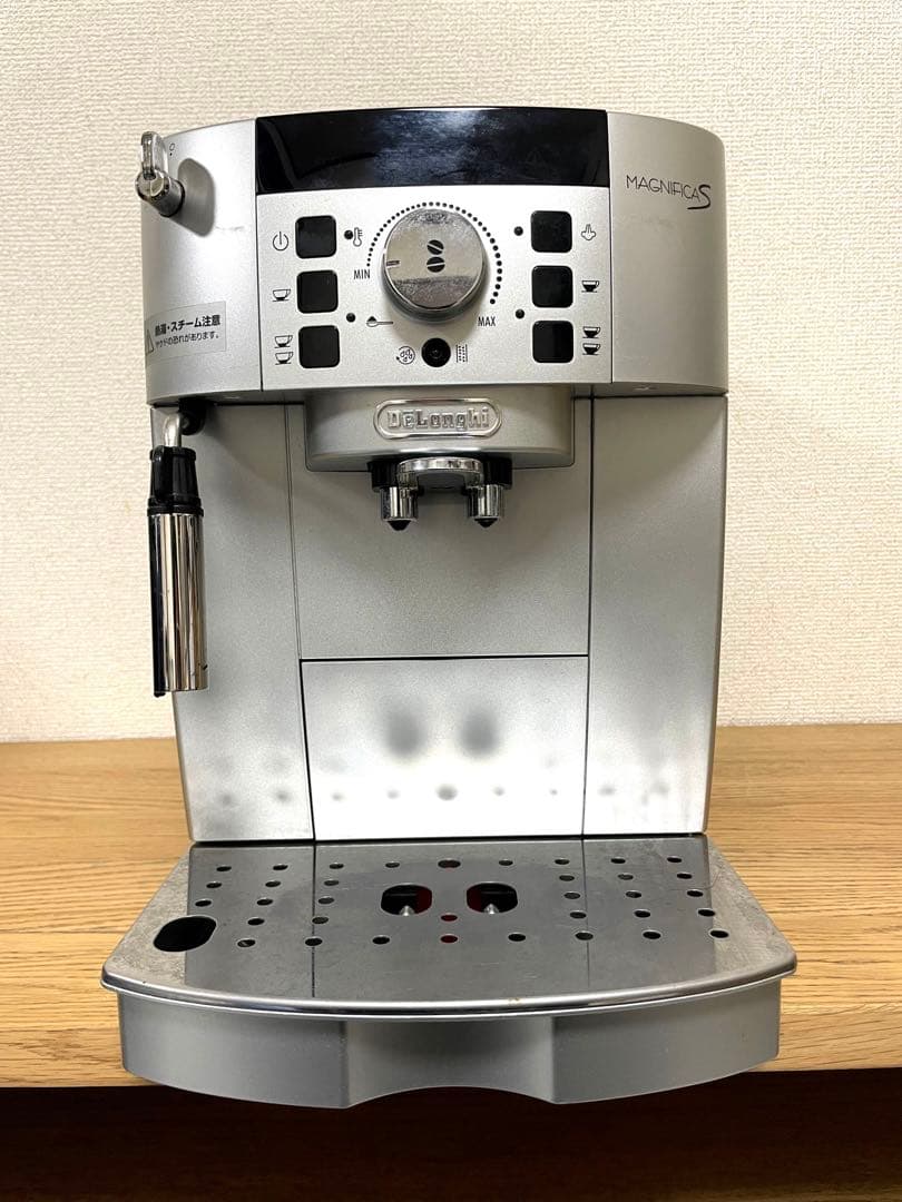 デロンギ 全自動エスプレッソマシン マグニフィカS ECAM22110SBHN