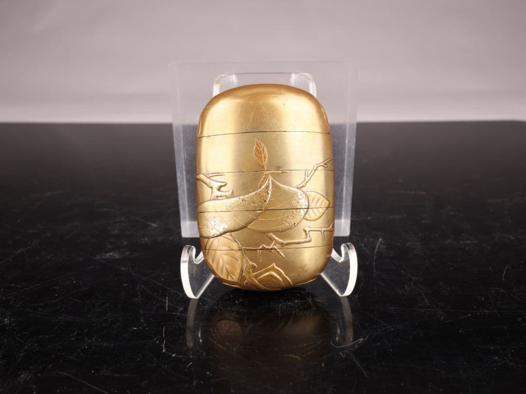 A346 【江戸時代】 金彩蒔絵印籠 枯柿文 ／時代の擦れあり！ 扇五節句蒔絵印籠 銘 梶川作（榮） | 梶川 | 収蔵品詳細 | 作品を知る