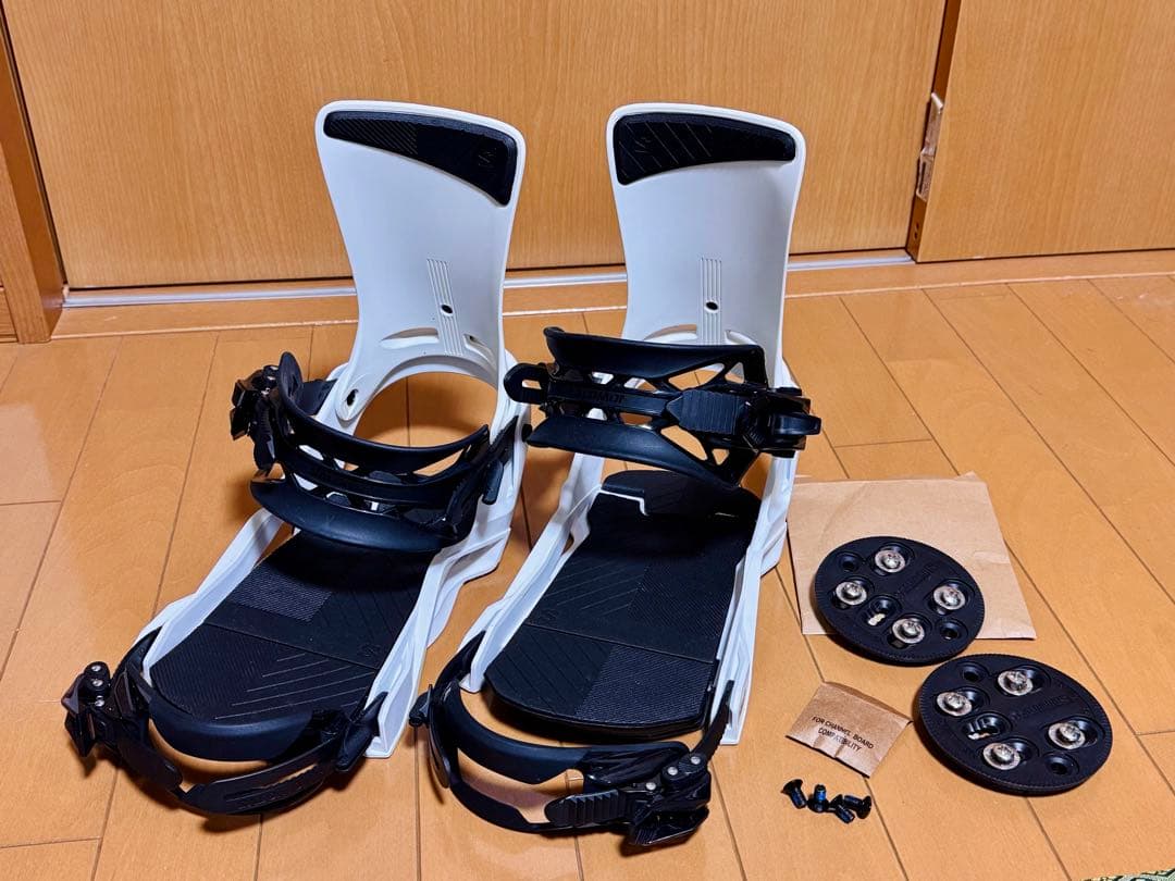 使用1回 ほぼ新品 SALOMON RHYTHM スノーボード L ビンディング