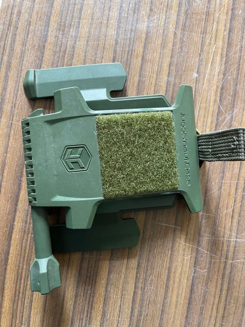 ジャガーノートケース　プレートキャリアマウントL 実物