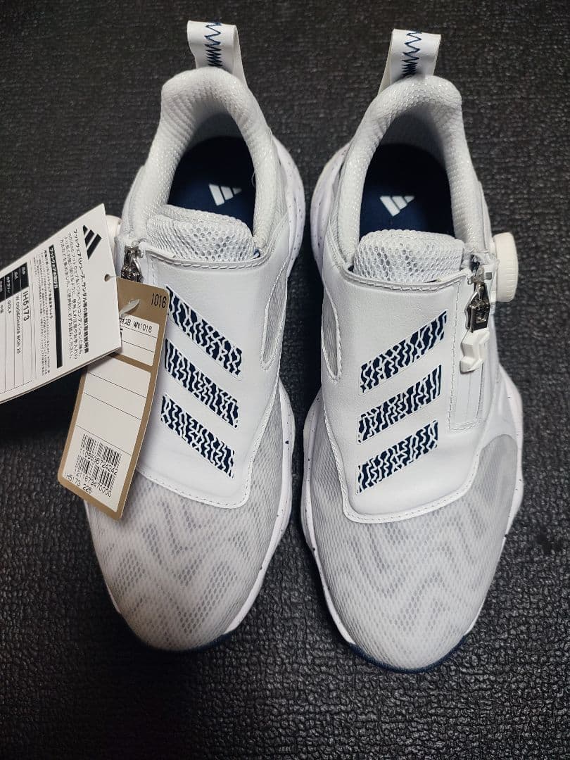 美品　アディダス ゴルフシューズ　コードカオス 25 ボア スパイクレス