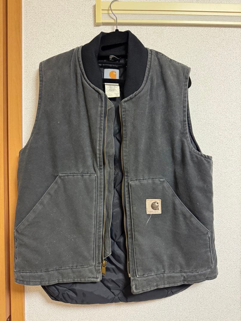 Carhartt グレー ダウンベスト