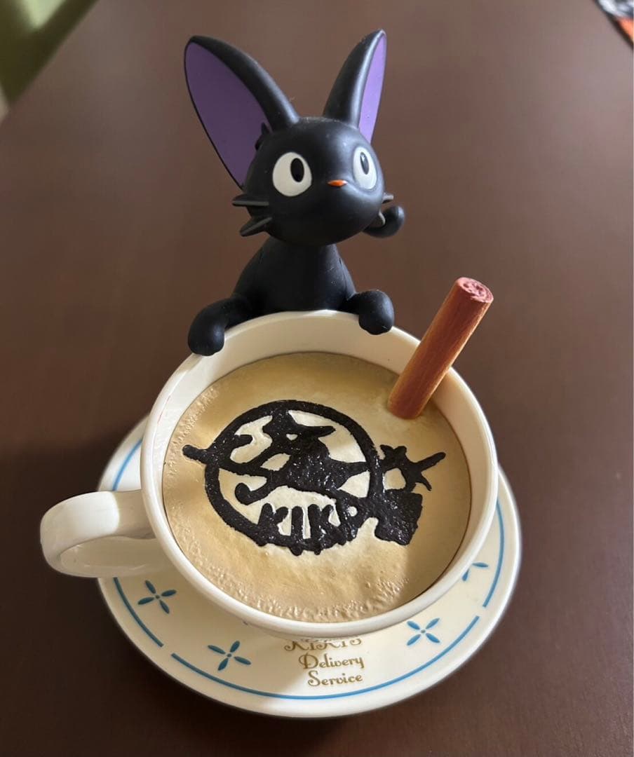 希少　魔女の宅急便 ジジ ティーカップ型小物入れ カプチーノアート Amazon｜Noritake ノリタケ カップ & ソーサー ( コーヒー ティー 兼用