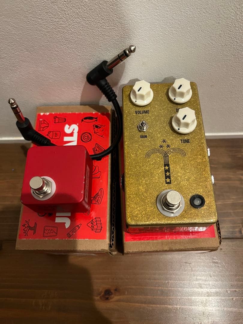 JHS Morning Glory V4 Red Remote付属
