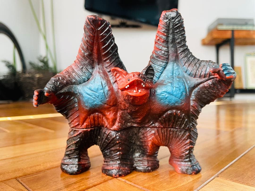 ウルトラマン怪獣フィギュア ベスター