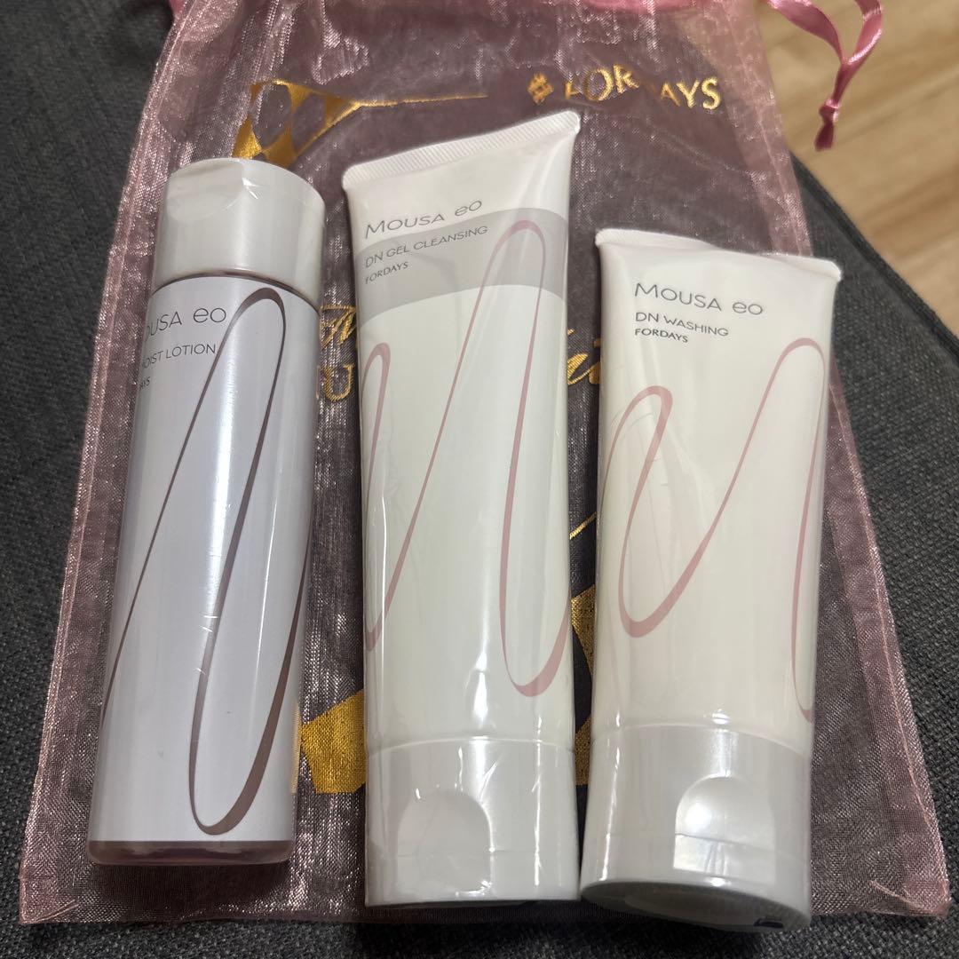 フォーデイズ　ムーサイオ　基礎化粧品3点セット　クレンジング　洗顔　ローション