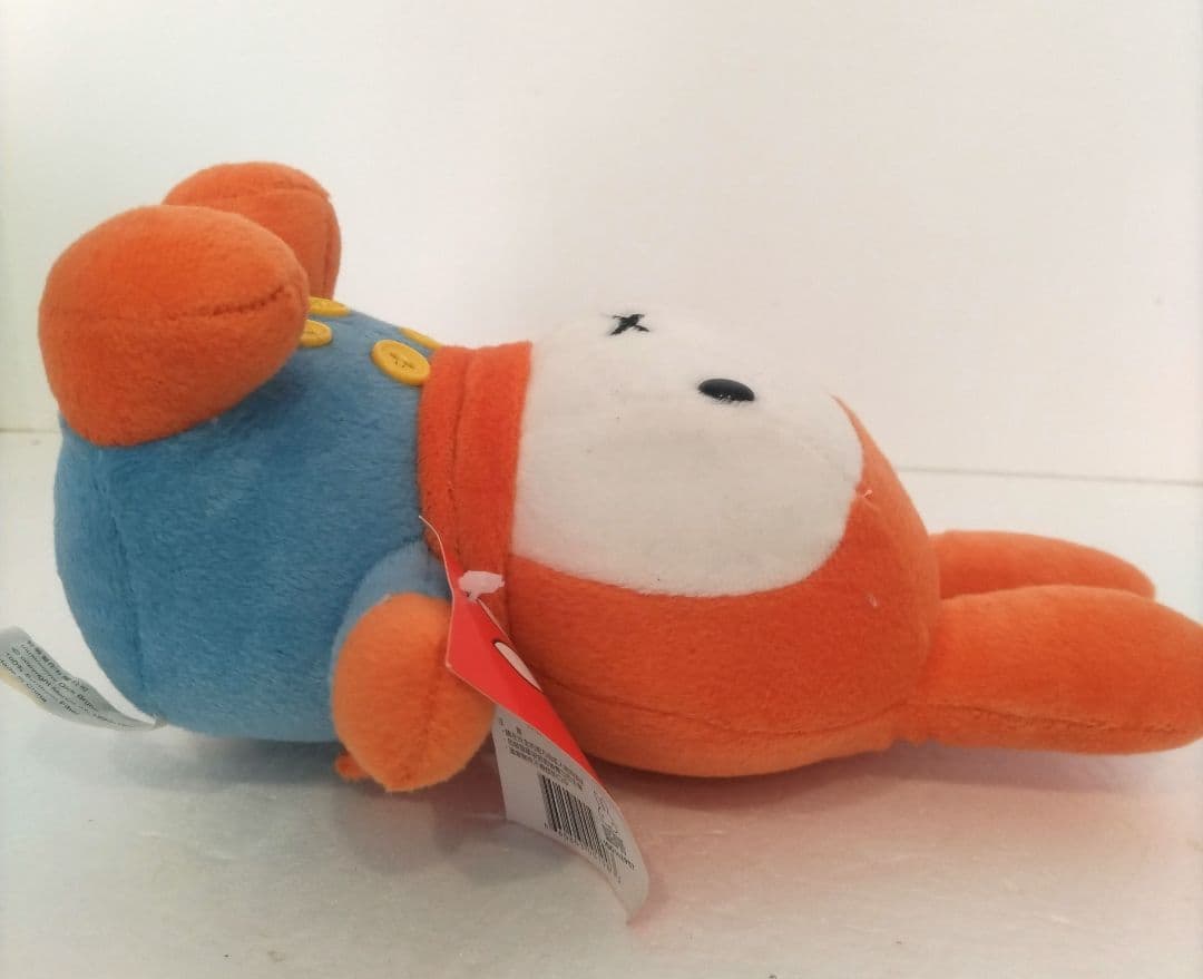 ミッフィー 雪の日のうさこちゃん ぬいぐるみ DETERMINED - メルカリ