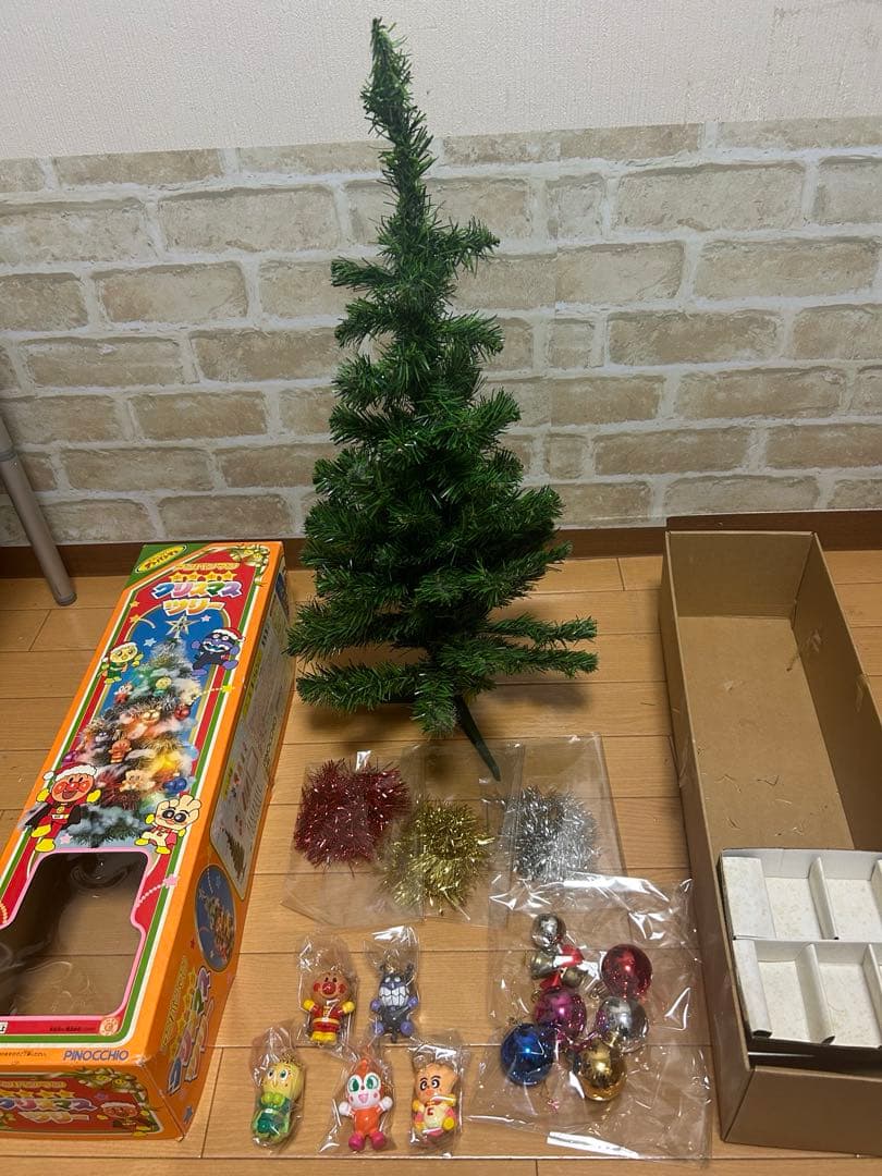 希少品】アンパンマン キラキラ クリスマスツリー - メルカリ