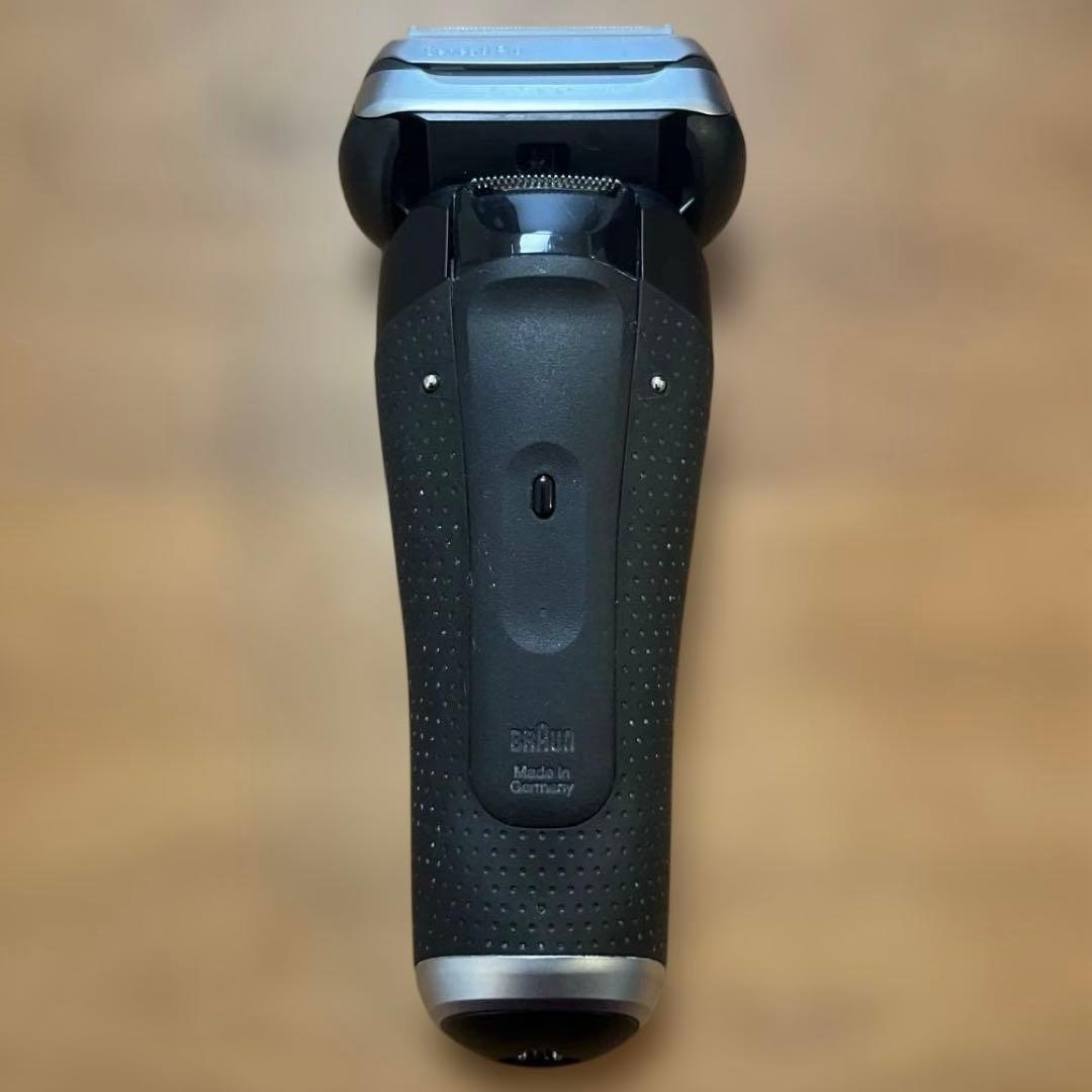 ブラウン シリーズ9 Pro 9480cc-V美顔器ヘッド・洗浄機付き - メルカリ