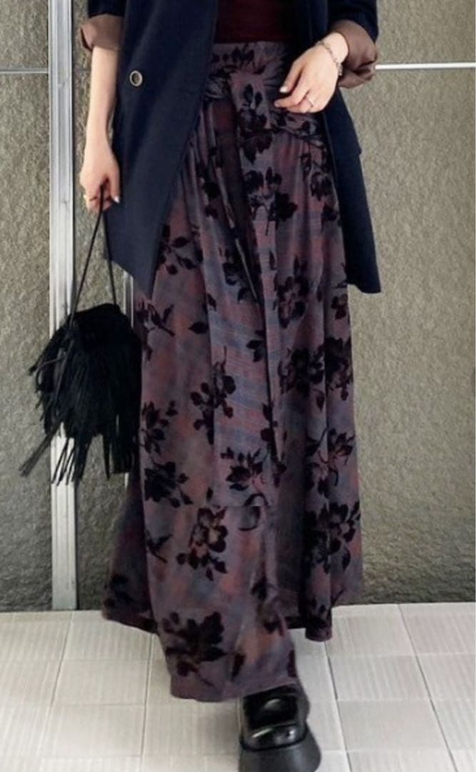 スカート Ameri Vintage Flocky Flower Twist Skirt