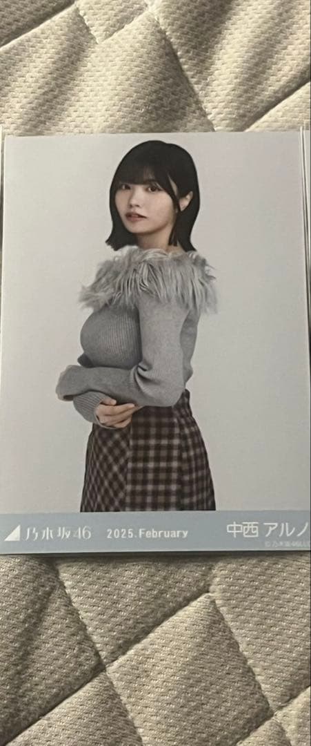 乃木坂46 中西アルノ 生写真 オフショルニット チュウ - メルカリ