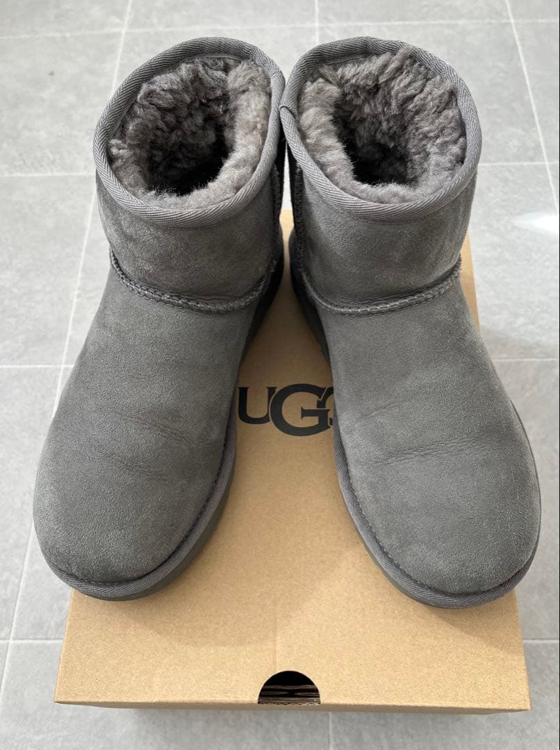 UGG クラシックミニⅡ グレー