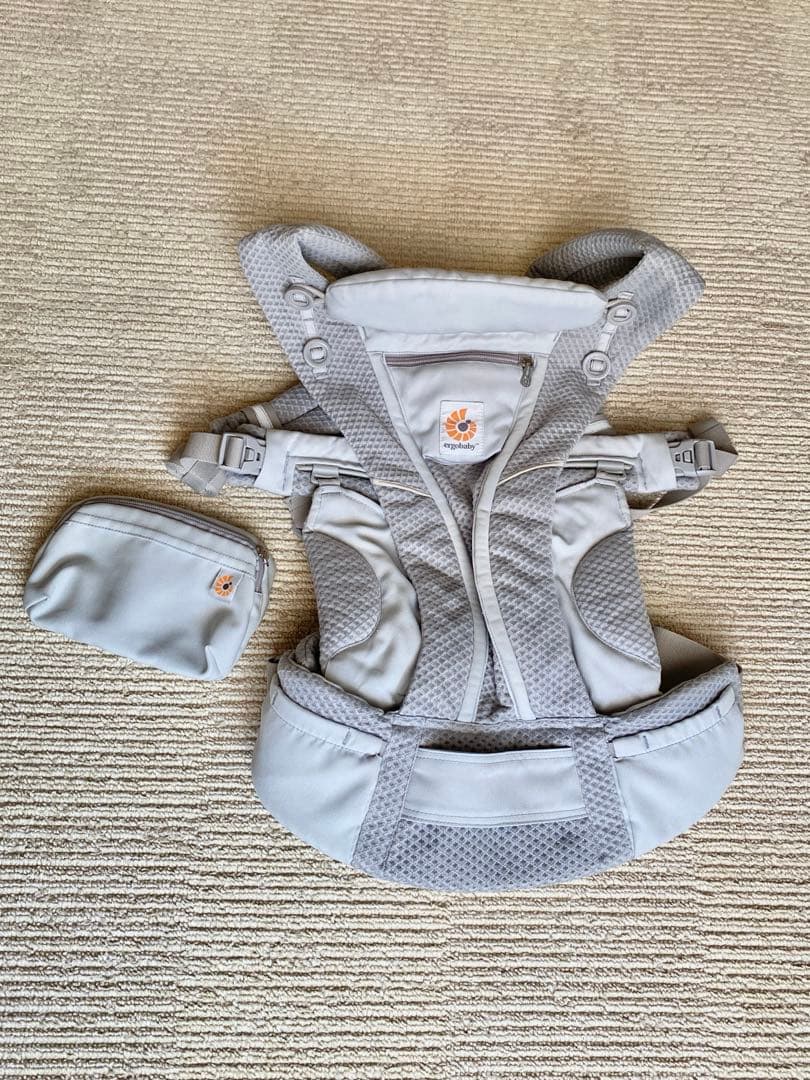 エルゴベビーオムニブリーズ ライトグレー