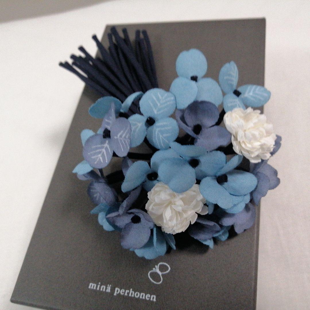 未使用箱付き　ミナペルホネン　　レア　正規品　コサージュ