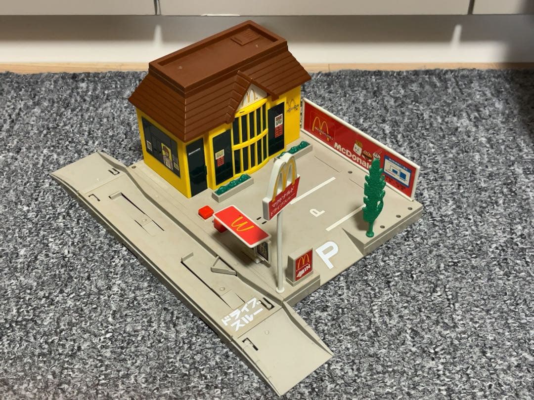 B/Oトミカ　マクドナルド ドライブスルー